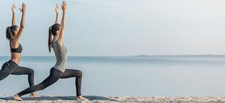 Yoga sur la plage